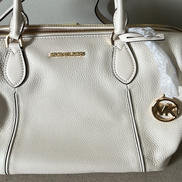 Michael Kors Lt Cream Lenox Leather Bag - Picture 3 of 7